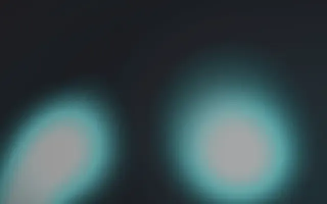 Hypno Feedback — Un túnel de zoom infinito. Cada nota suelta chispas que quedan atrapadas girando hacia el fondo.